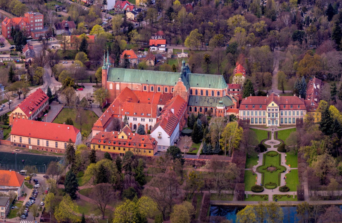 Gdańsk - Oliwa, widok opactwa z lotu ptaka , fot. Michał Czacharowski