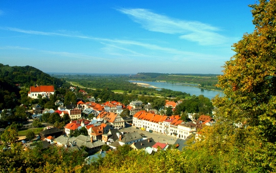Situada a orillas del Vístula, Kazimierz Dolny es todo un encanto